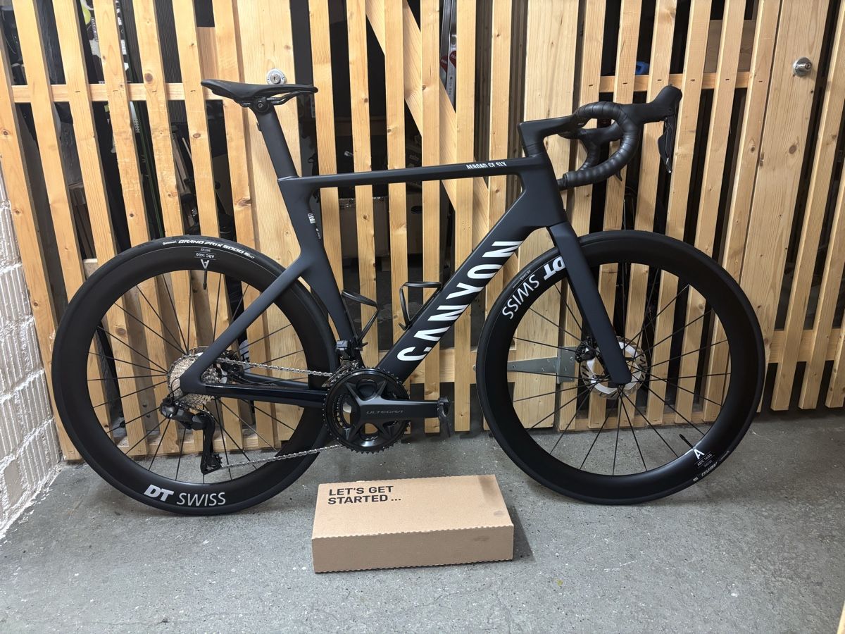 Canyon Velos: Aeroad CF SLX 8 Di2 – Neu (gemäss Beschreibung) aus Zürich von Luckystrike10